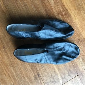 Bloch sz 7 jazz shoes black